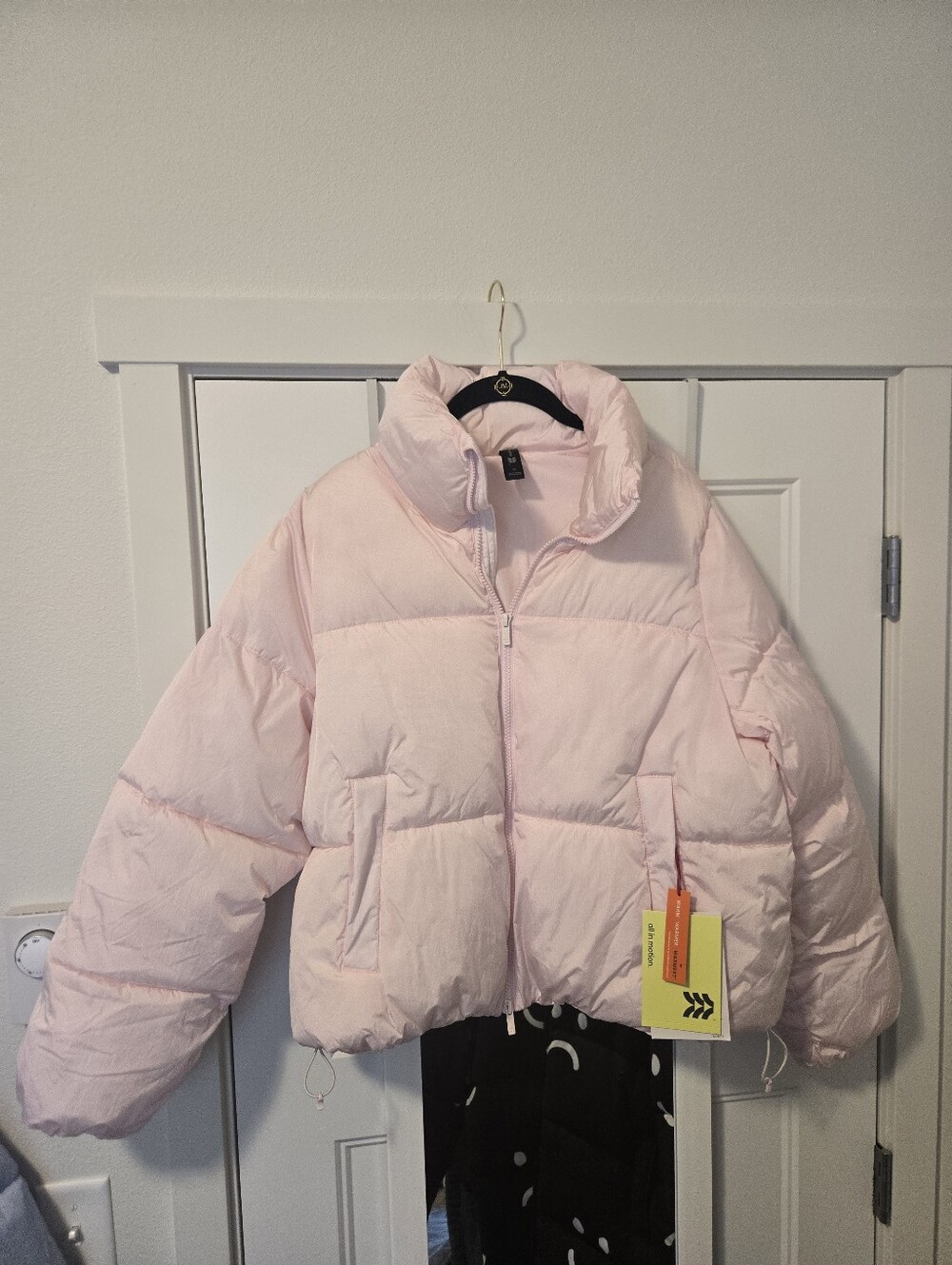 NWT!! ALL IN MOTION  Pink Puffer Jacket - Size M.  MAKE OFFER!!!